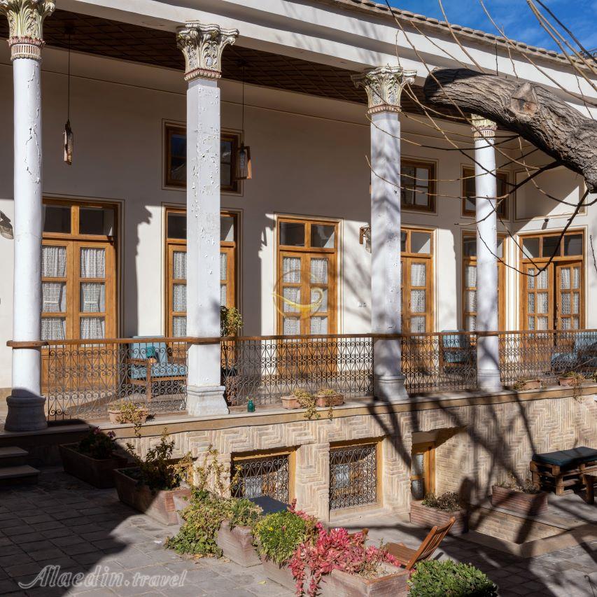 بوتیک هتل میدان کوچک اصفهان