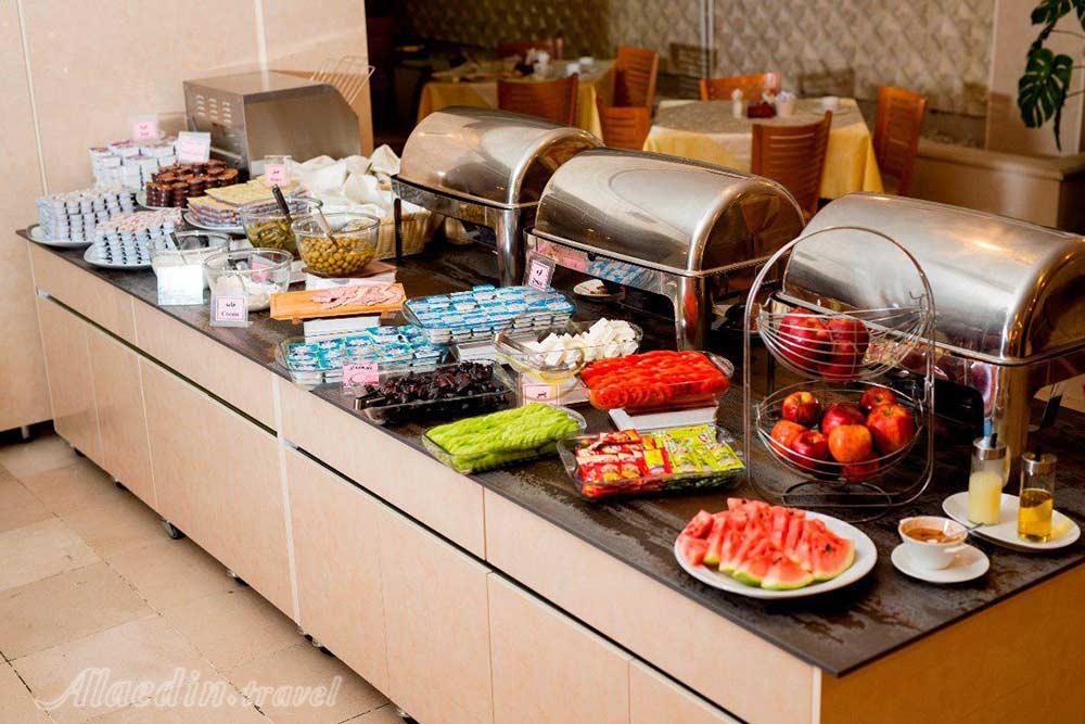 سلف سرویس هتل 4 ستاره پیروزی اصفهان | علاءالدین تراول