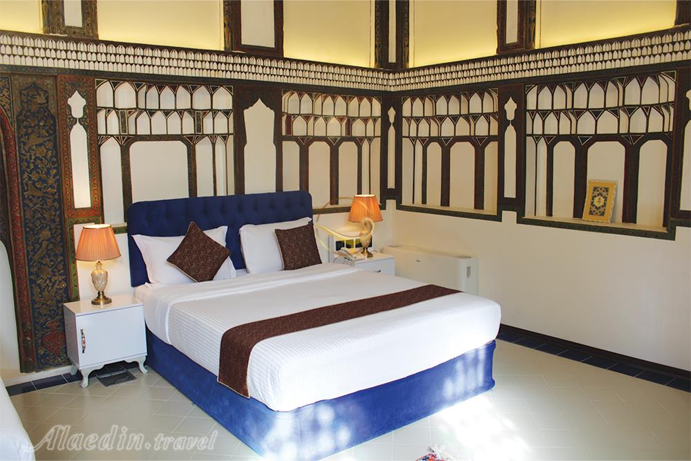 هتل بوتیک کاخ سرهنگ اصفهان| علاءالدین تراول