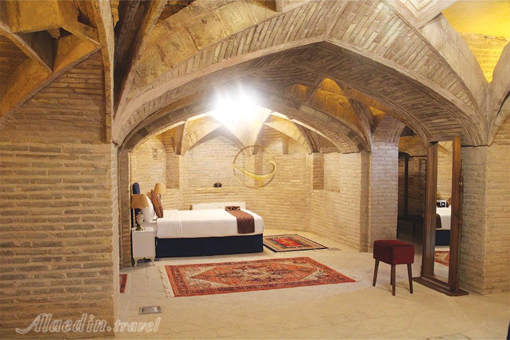 هتل بوتیک کاخ سرهنگ اصفهان| علاءالدین تراول