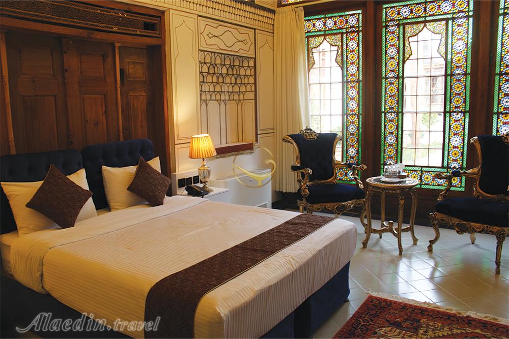 هتل بوتیک کاخ سرهنگ اصفهان| علاءالدین تراول