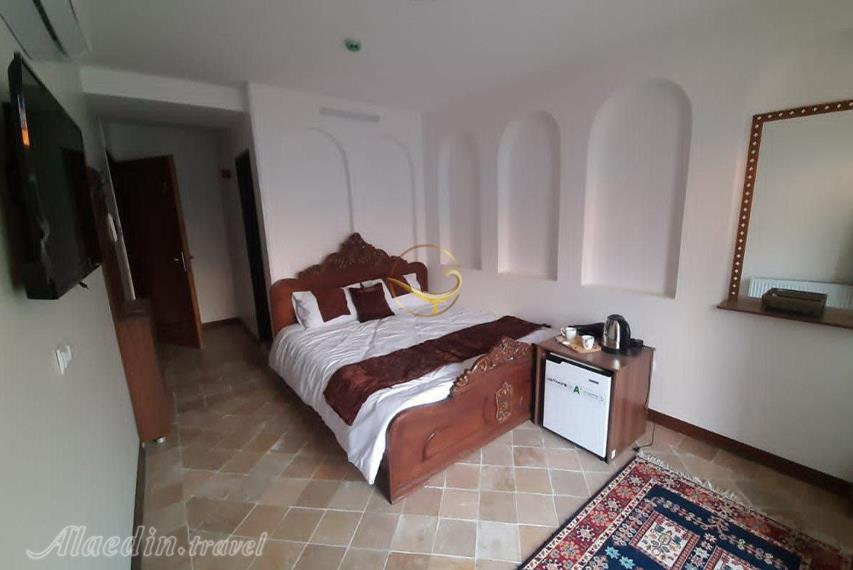 بوتیک هتل شاهان اصفهان | علاالدین تراول