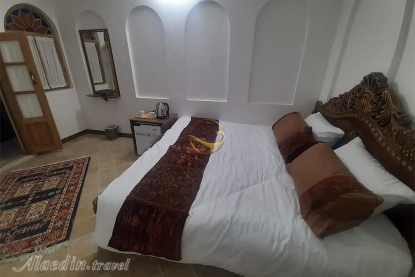 بوتیک هتل شاهان اصفهان | علاالدین تراول