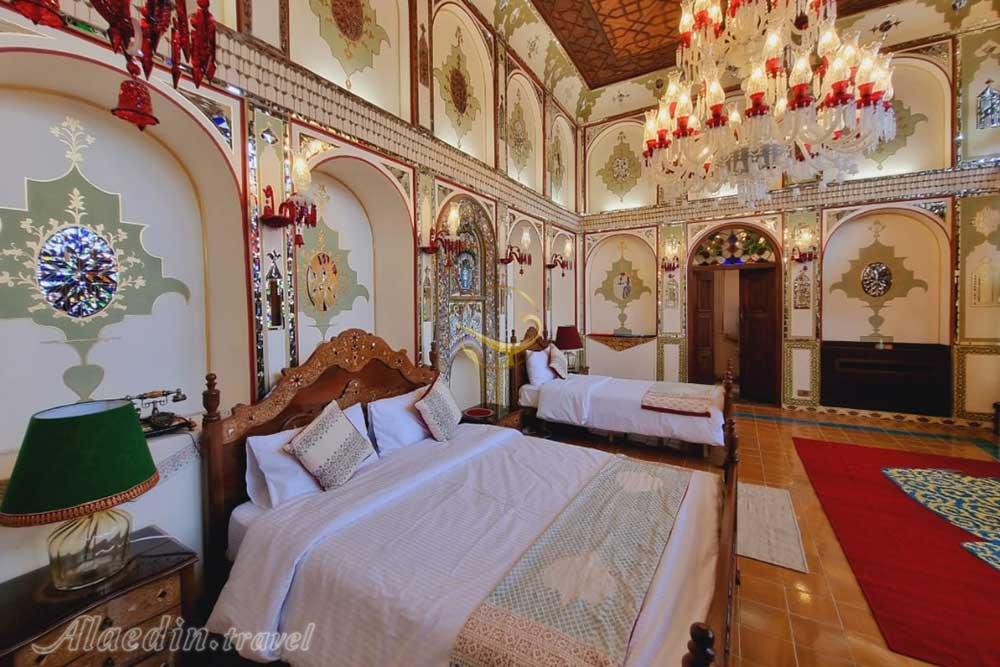 اتاق هتل بوتیک شهسواران