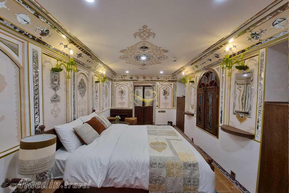 اتاق هتل بوتیک شهسواران