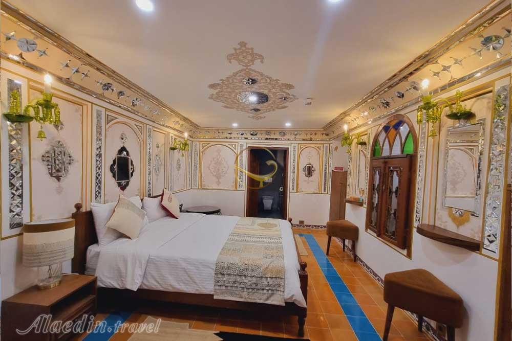 اتاق هتل بوتیک شهسواران