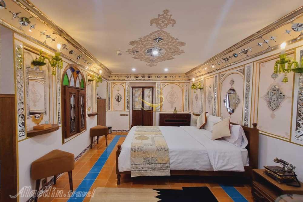 اتاق هتل بوتیک شهسواران