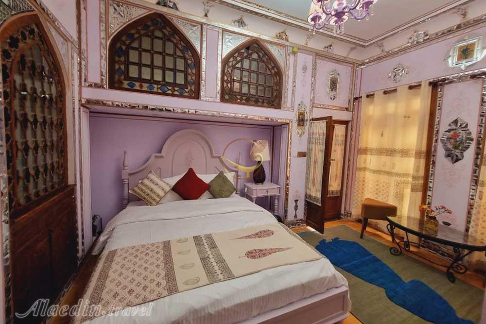 اتاق هتل بوتیک شهسواران