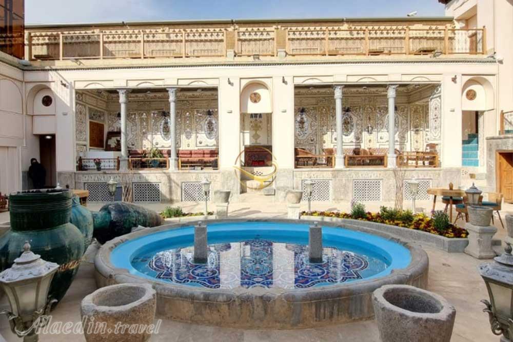 فضای داخلی هتل بوتیک شهسواران