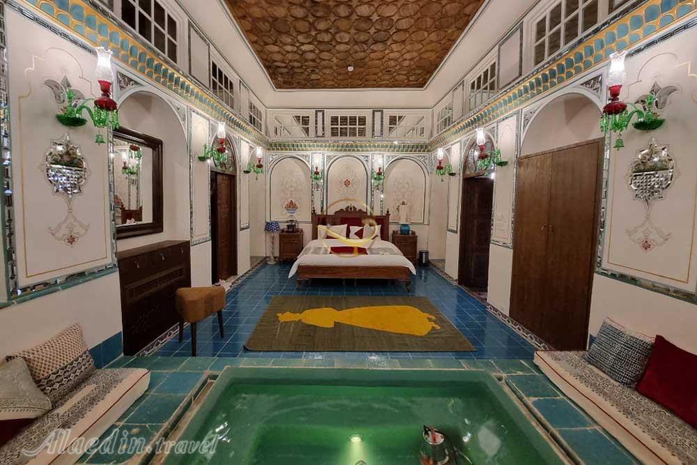 اتاق هتل بوتیک شهسواران