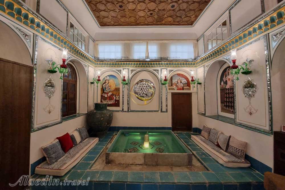 اتاق هتل بوتیک شهسواران