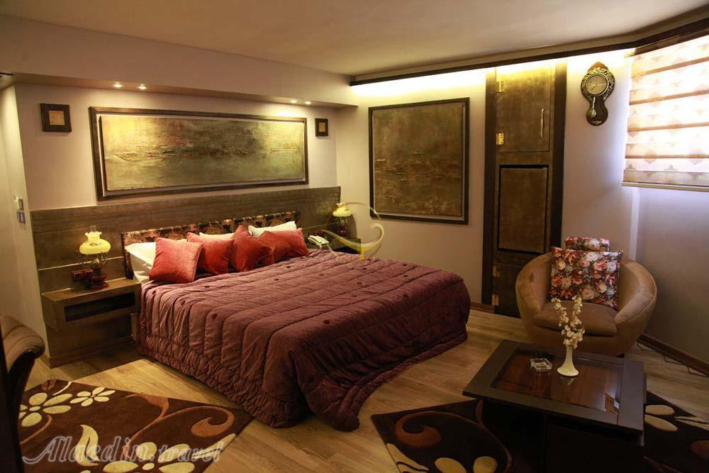 اتاق دوتخته دبل هتل 4 ستاره ونوس اصفهان | علاءالدین تراول