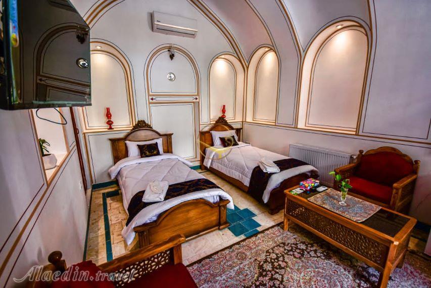 هتل یاس | علاءالدین تراول