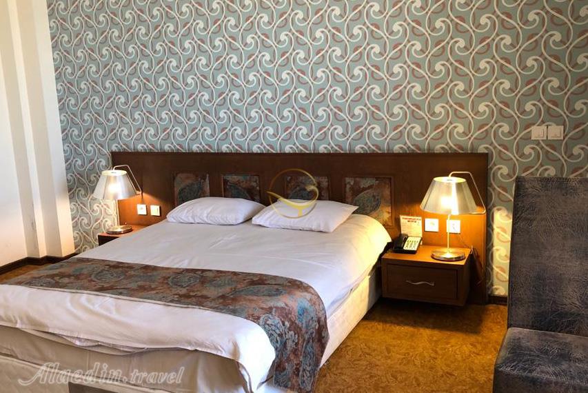 اتاق هتل باران نور ایزد شهر| علاءالدین تراول