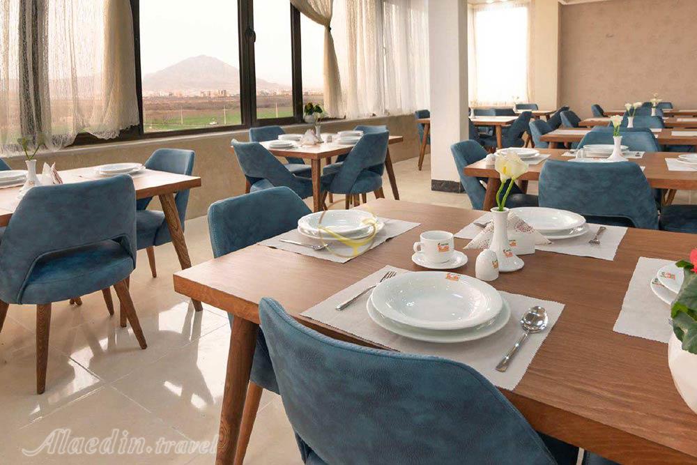 رستوران هتل نارنجستان ارس | علاءالدین تراول