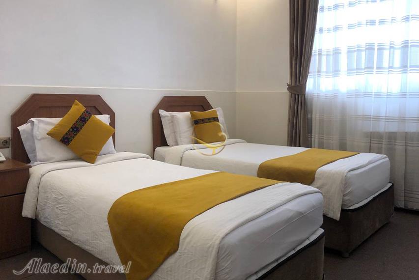 هتل امیرکبیر کرج | علاءالدین تراول