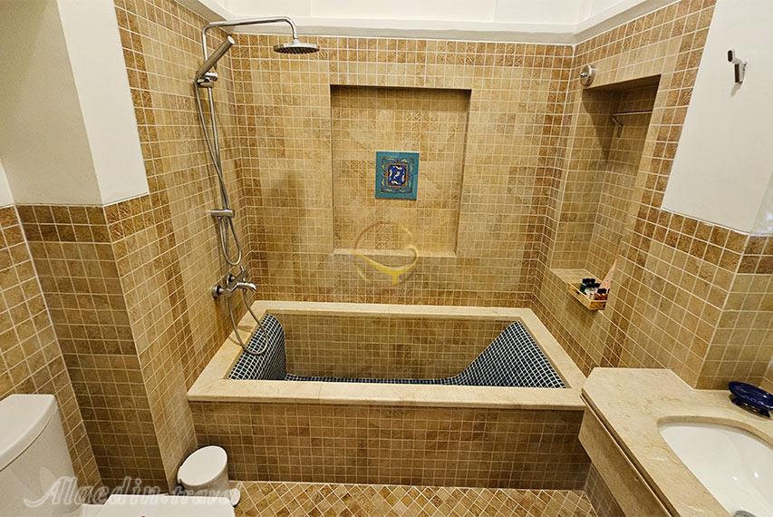 ‌هتل سرای عامری ها کاشان | علاالدین تراول