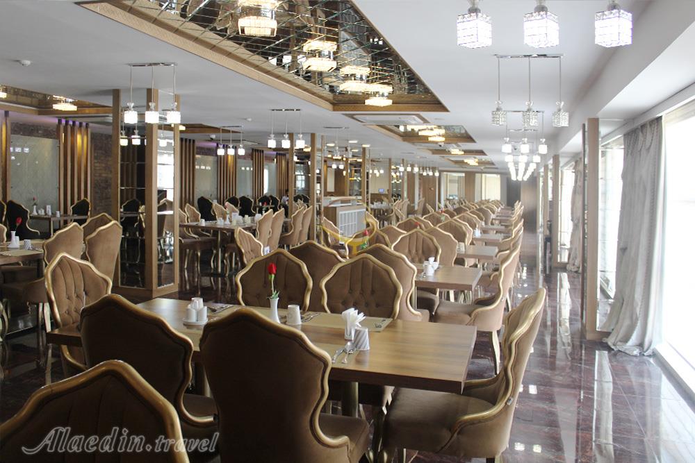 هتل امیرکبیر کاشان | علاءالدین تراول