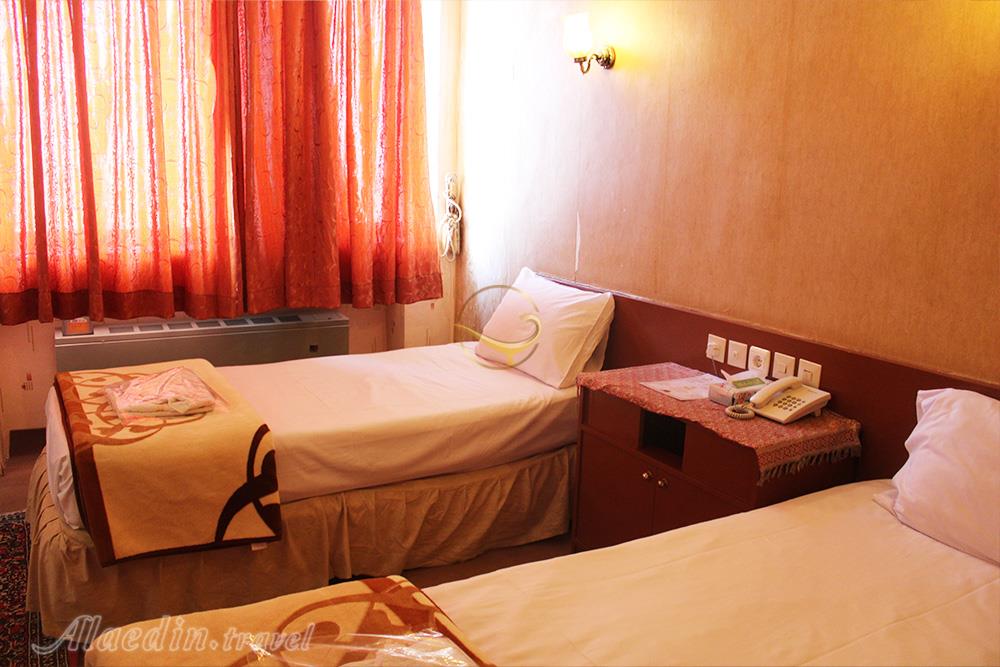 هتل امیرکبیر کاشان | علاءالدین تراول