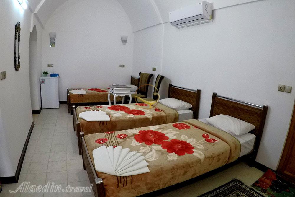 هتل سنتی آمیرزا کاشان | علاءالدین تراول