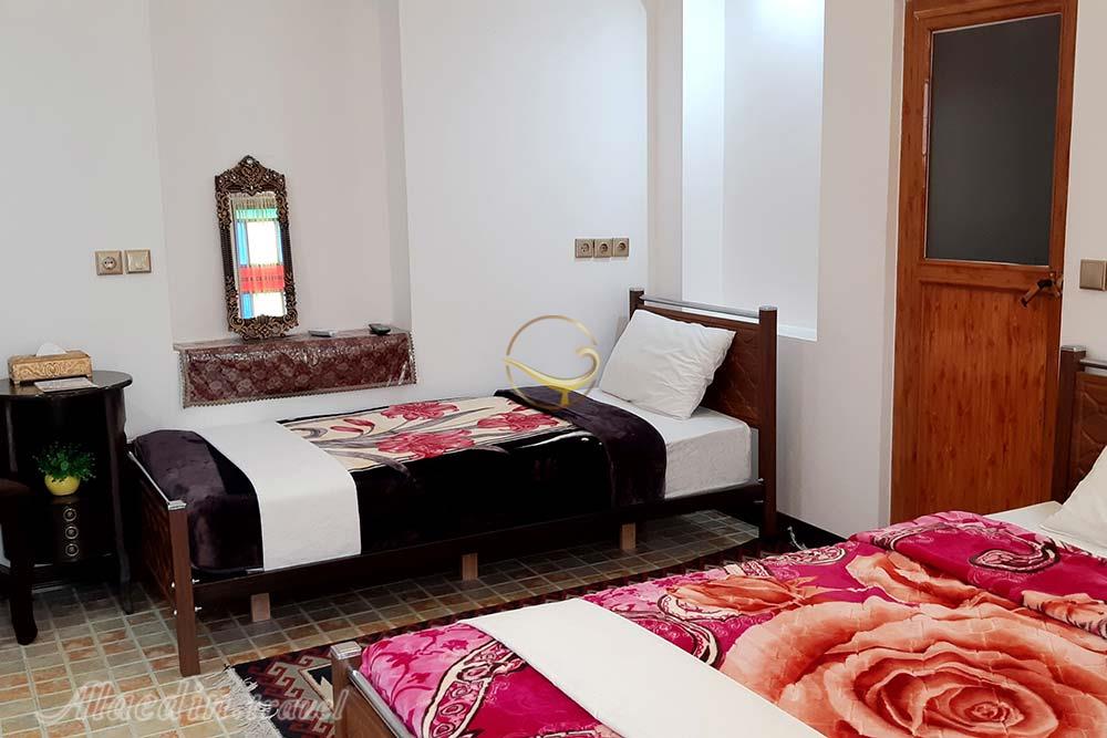 هتل سنتی آمیرزا کاشان | علاءالدین تراول