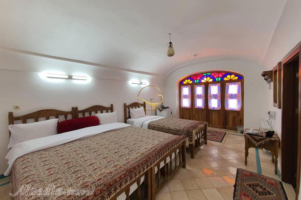 هتل اطلسی کاشان | علاءالدین تراول