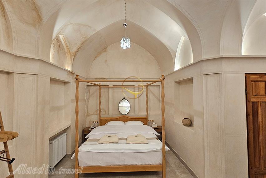 بوتیک هتل بالابان کاشان | علاالدین تراول