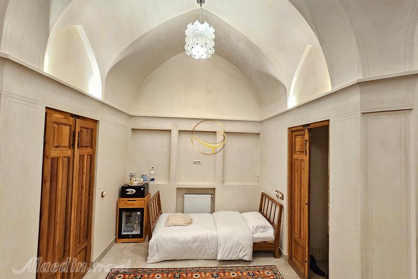 بوتیک هتل بالابان کاشان | علاالدین تراول