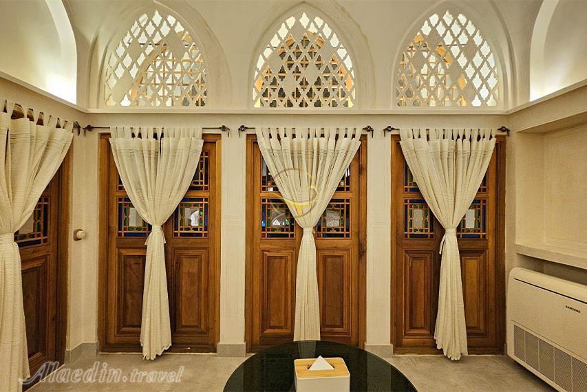 بوتیک هتل بالابان کاشان | علاالدین تراول