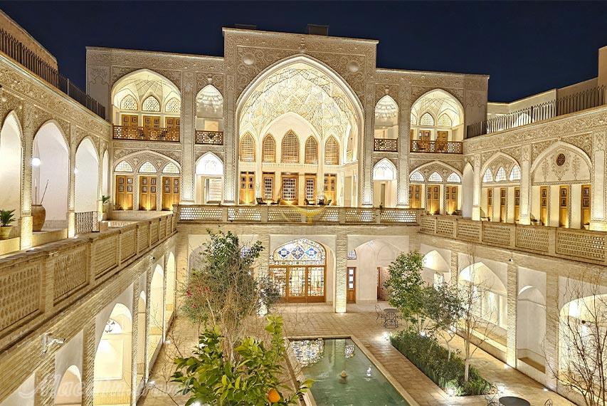 بوتیک هتل بالابان کاشان | علاالدین تراول