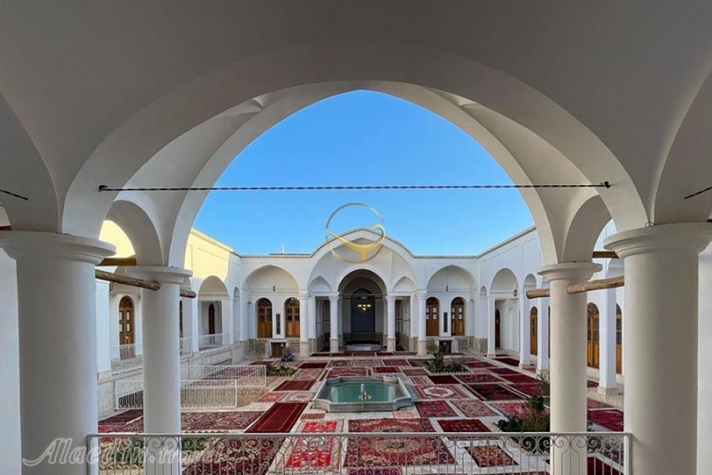 بوتیک هتل جواهری کاشان