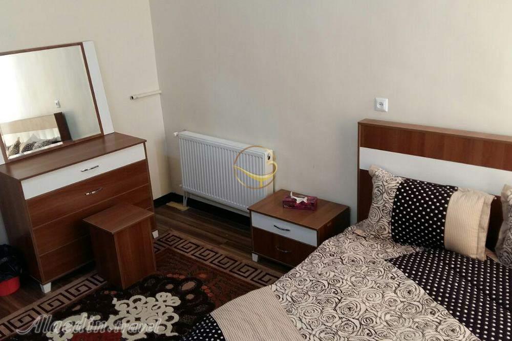 اتاق دبل مجتمع گردشگری خورشیدی اردهال | علاءالدین تراول