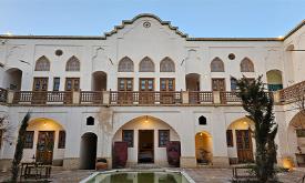 هتل خانه مرشدی 2 (ادیب) کاشان