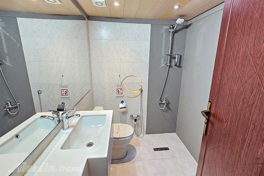 هتل نگارستان کاشان | علاالدین تراول