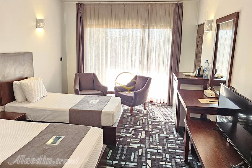 هتل نگارستان کاشان | علاالدین تراول