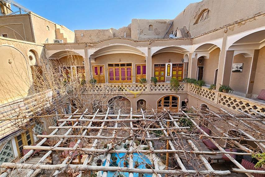 اقامتگاه بوم گردی خانه نقلی کاشان | علاالدین تراول