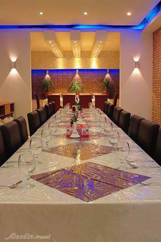 رستوران هتل خانه رز کاشان | علاءالدین تراول