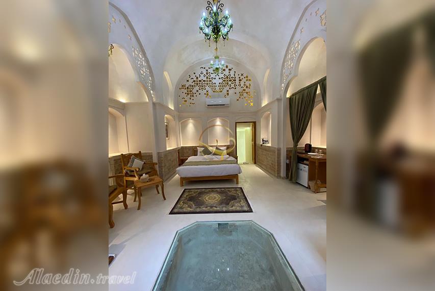 بوتیک هتل سرای رزاس | علاالدین تراول