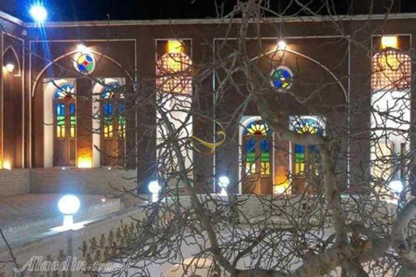 اقامتگاه بوم گردی سنتی ثنا کاشان