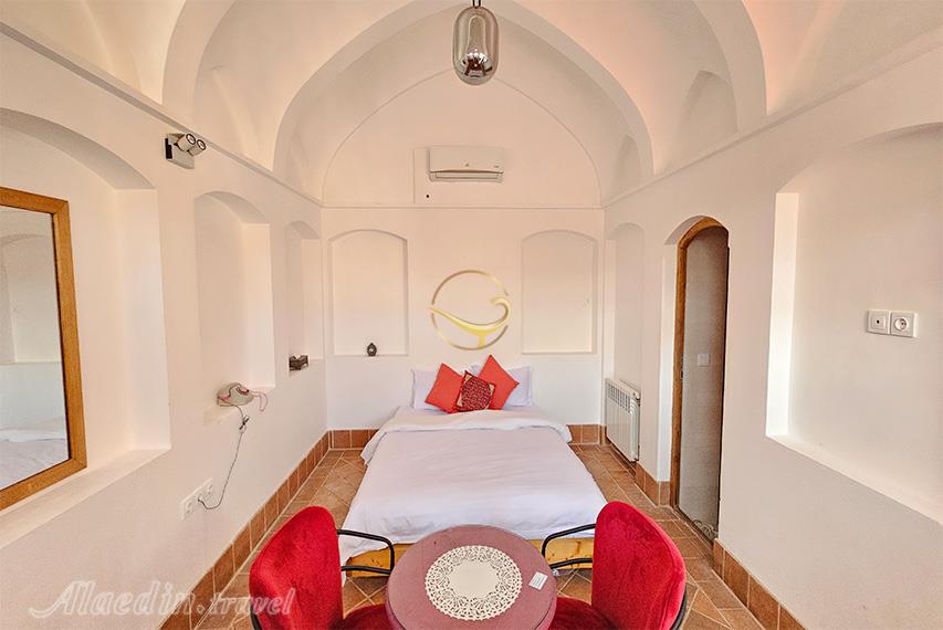 اتاق دبل بوتیک هتل سنگ پلوی کاشان | علاالدین تراول