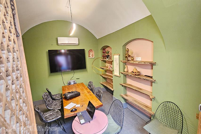 اداری بوتیک هتل سنگ پلوی کاشان | علاالدین تراول