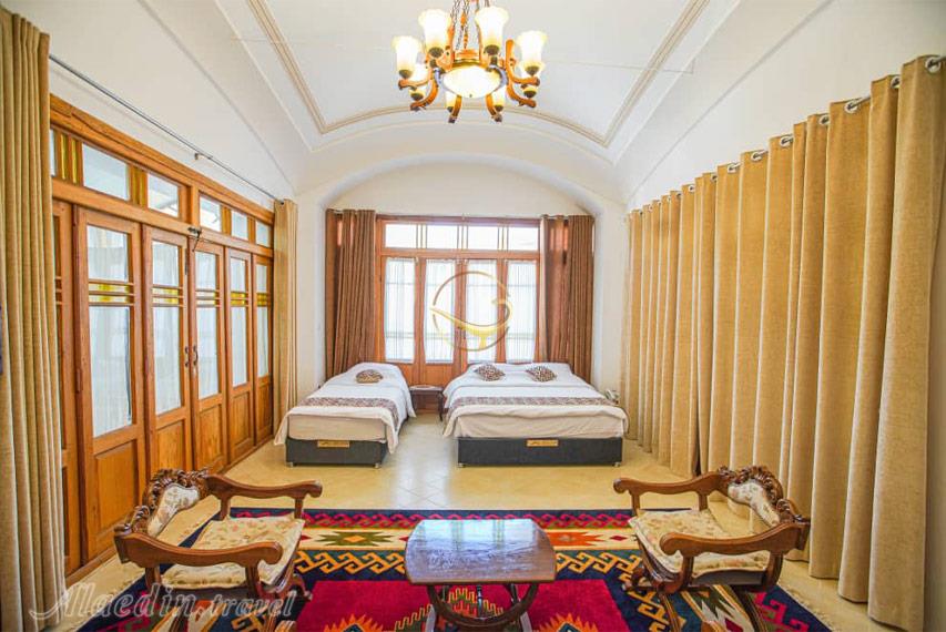 سرای سه سوک کاشان | علاءالدین تراول