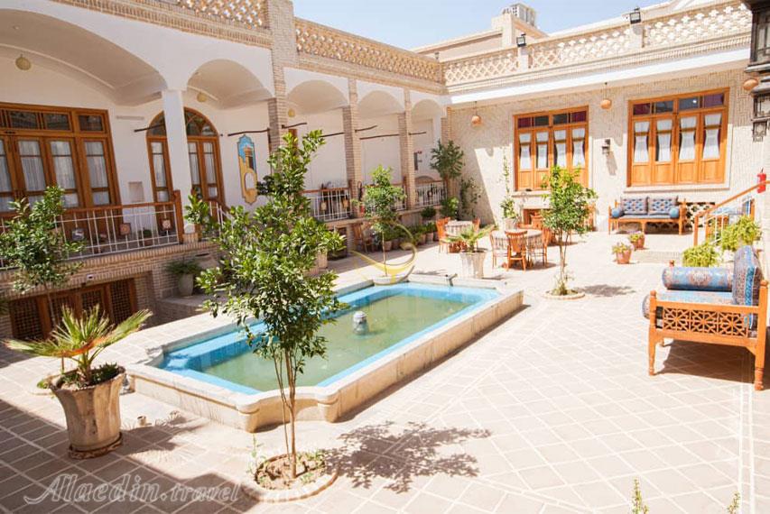 سرای سه سوک کاشان | علاءالدین تراول