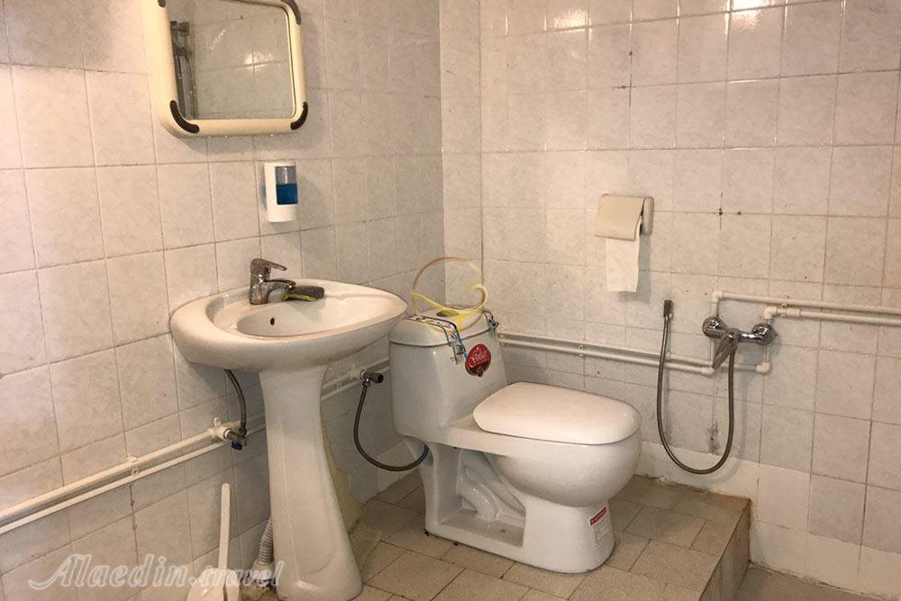 سرویس بهداشتی هتل خانه معلم کاشمر | علاءالدین تراول