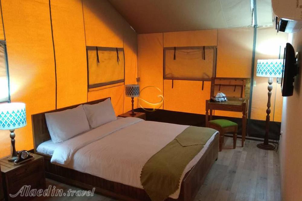 اقامتگاه ستاره لوت شهداد | علاءالدین تراول