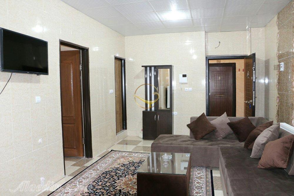 فضای نشیمن هتل آپارتمان آسام کرمان | علاءالدین تراول