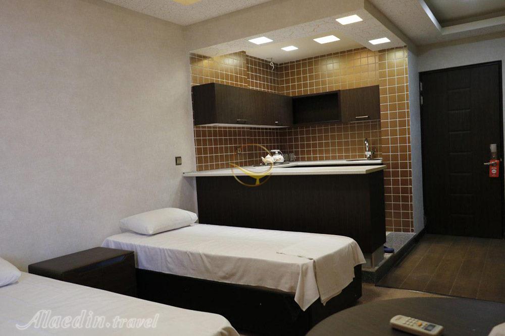 هتل سه ستاره هزار کرمان | علاءالدین تراول