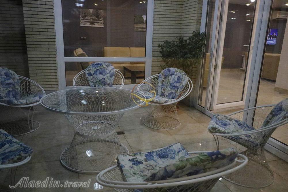 هتل سه ستاره هزار کرمان | علاءالدین تراول