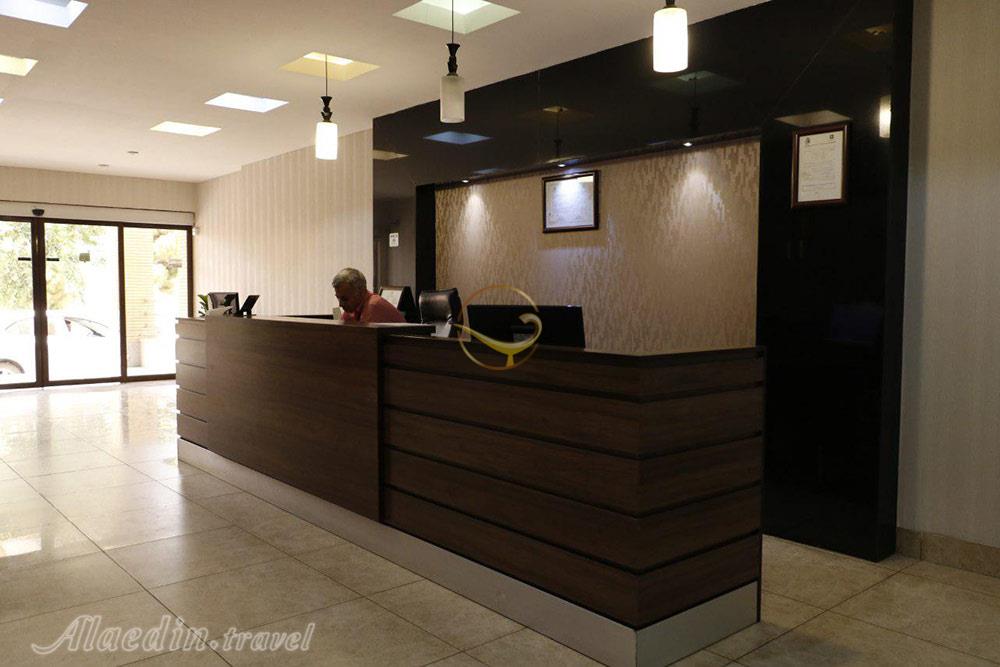 هتل سه ستاره هزار کرمان | علاءالدین تراول