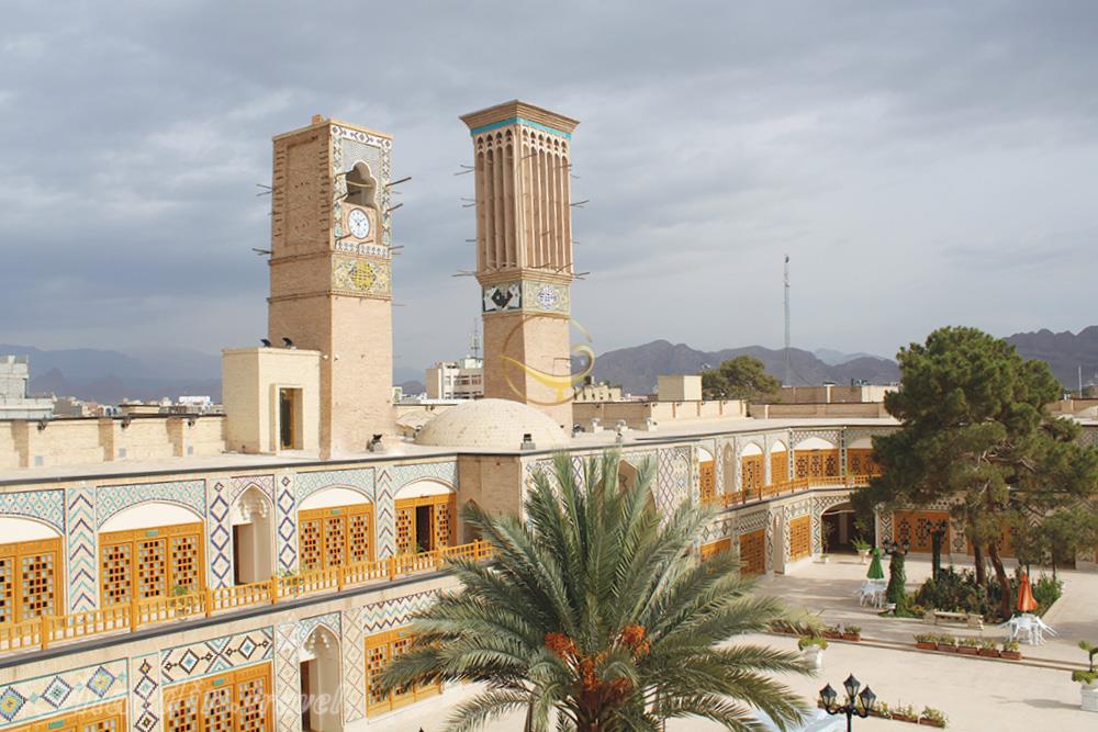 هتل کاروانیکا کرمان | علاءالدین تراول